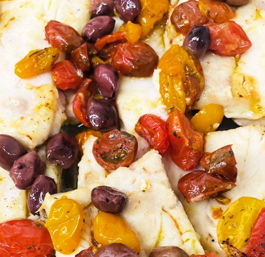 filetti merluzzo, filetti merluzzo con pomodorini e olive 